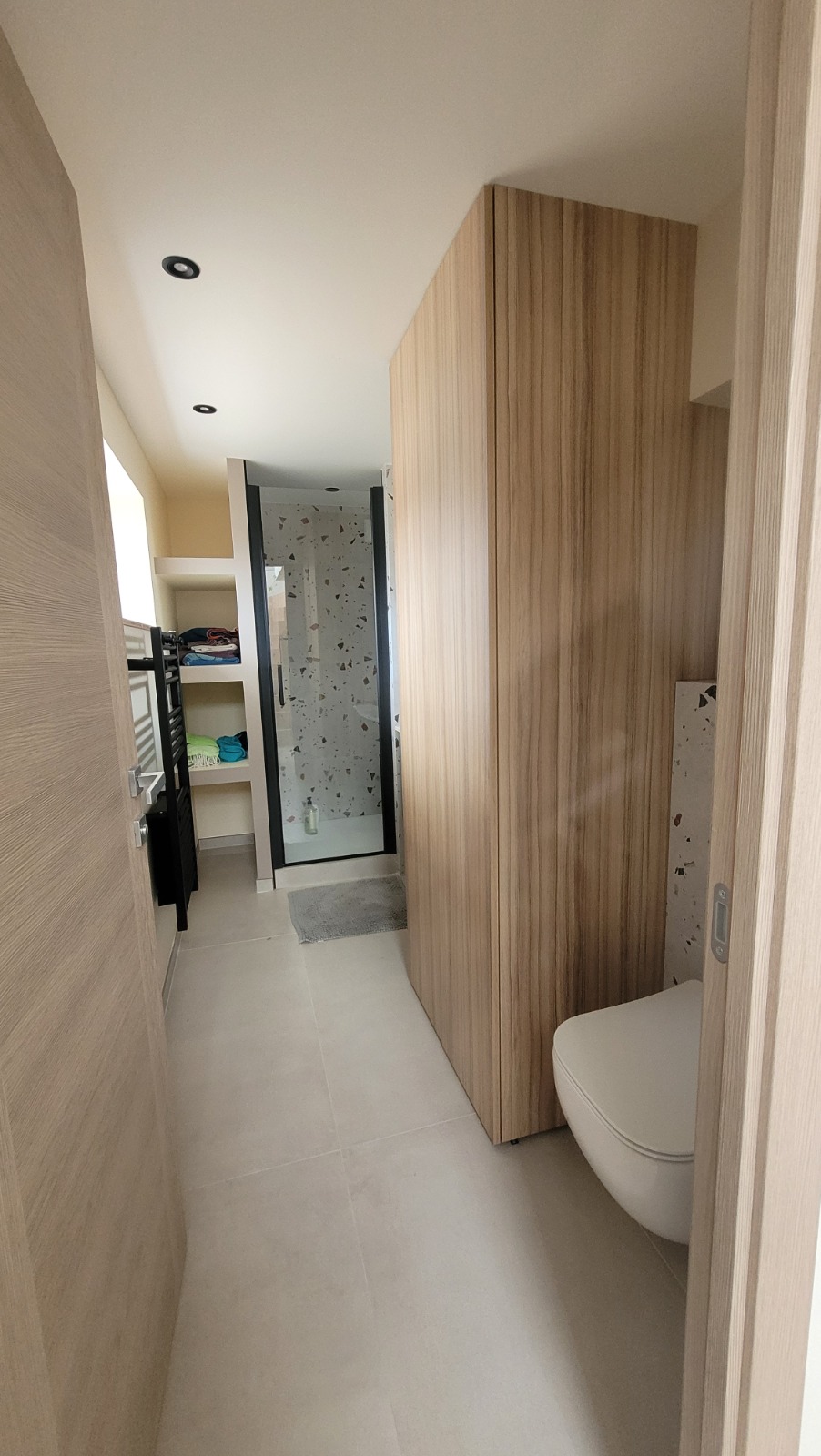 Brison — Salle d'eau & WC après